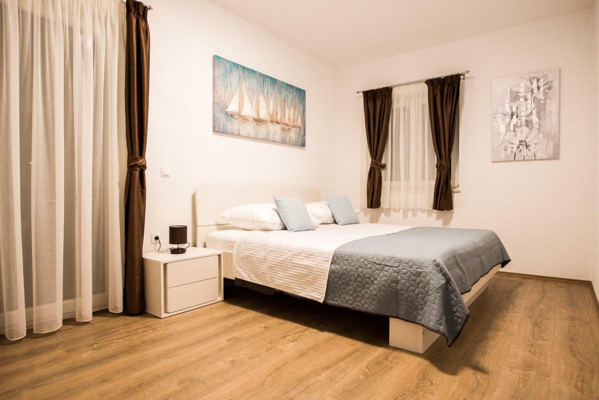Apartments Cambio Kaštela Eksteriør billede